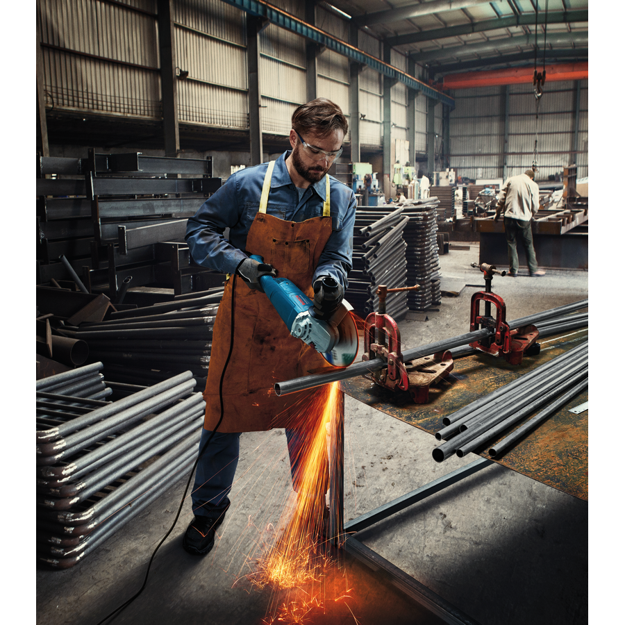 Bosch Professional Angle Grinder GWS 2000 06018C10K3 4 - Power Tool Services