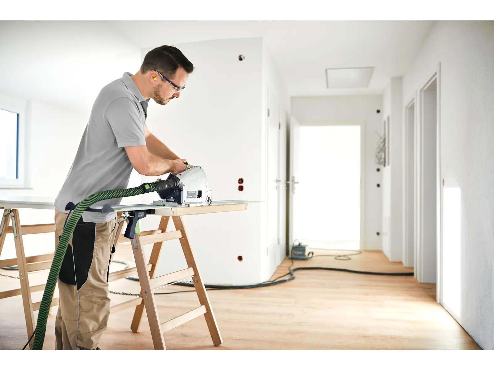 Festool Plunge Cutting Saw TS 60 KEBQ-Plus-FS 577417 10 - Power Tool Services