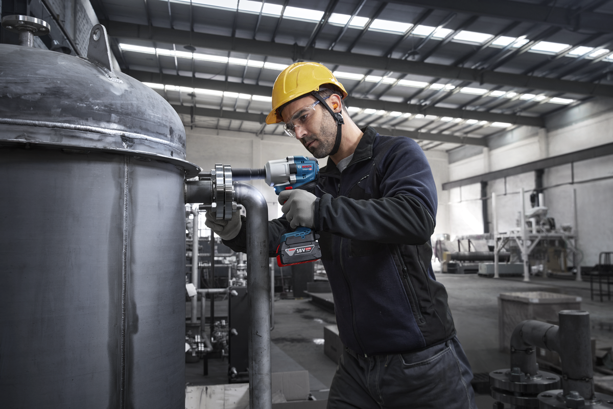 Bosch Professional Impact Wrench GDS 18V-780 06019P4021 4 - Power Tool Services