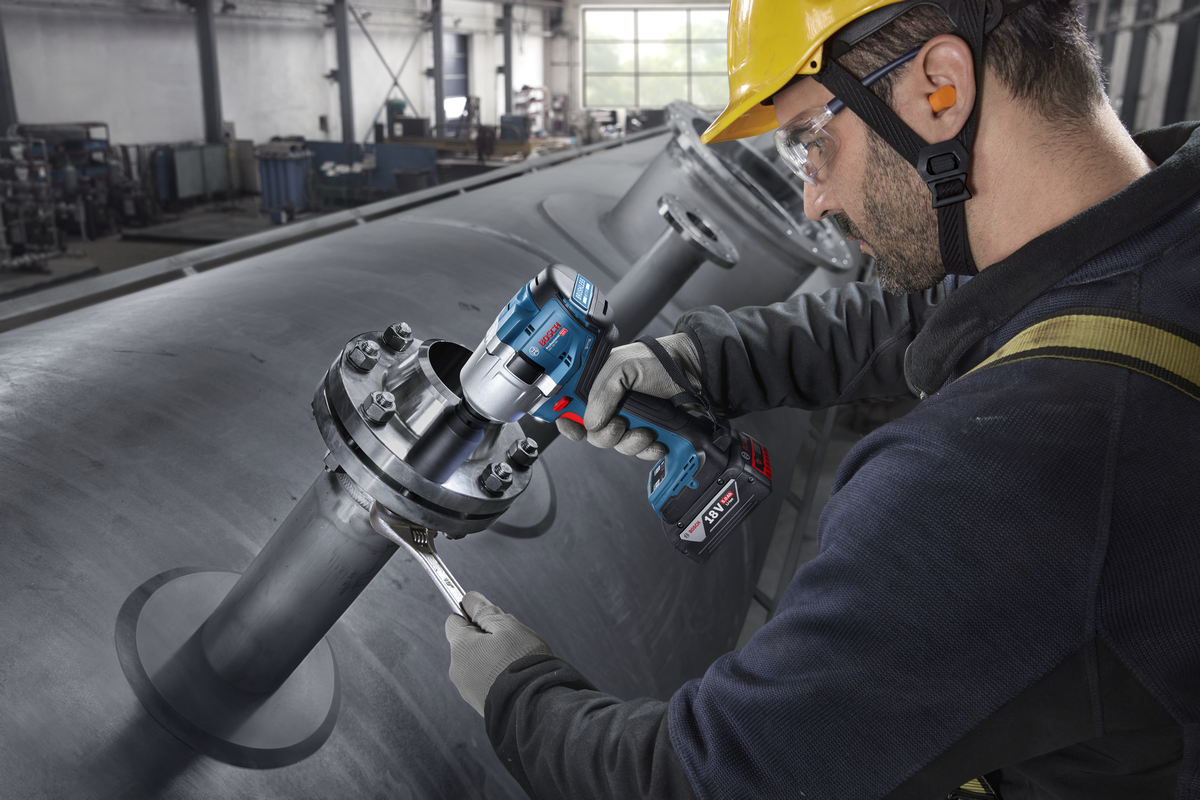 Bosch Professional Impact Wrench GDS 18V-780 06019P4021 8 - Power Tool Services