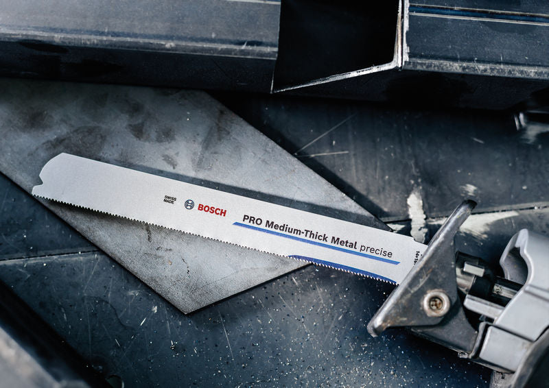 Bosch PRO Medium-Thick Metal precise S1137BEF Blade, 1.1 x 25 x 225 mm, 5 pcs 2608658994 5 - Power Tool Services