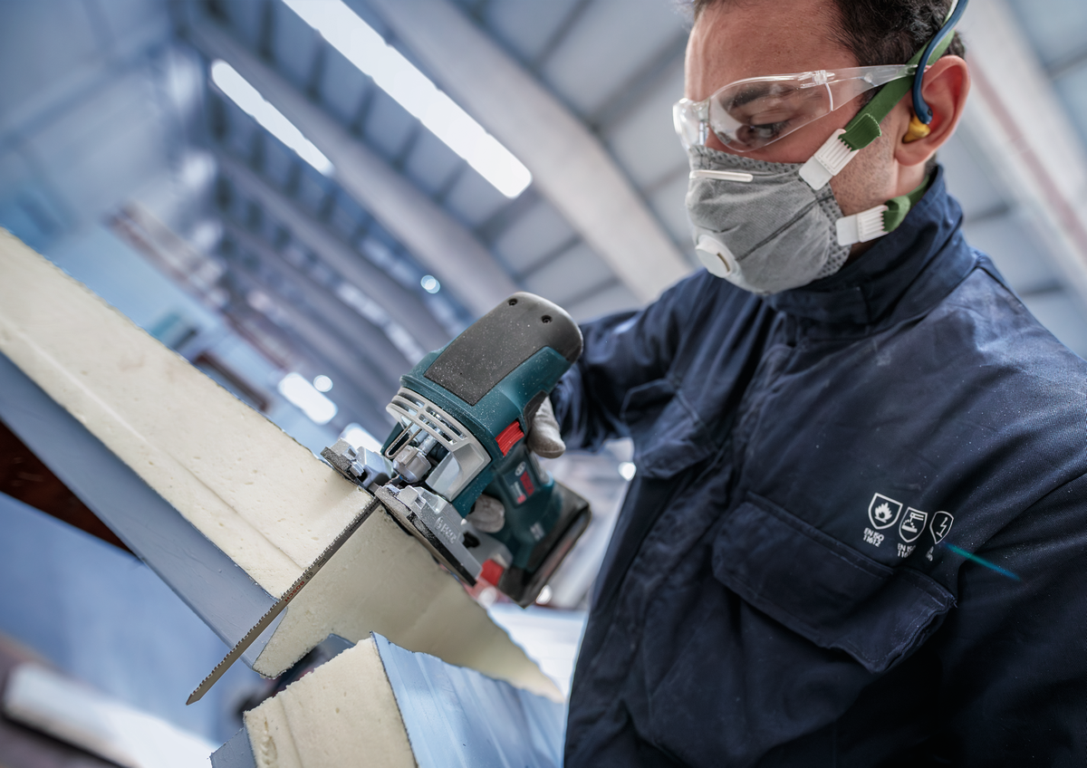 Bosch PRO Metal Sandwich T718BF Jigsaw Blade, 180 mm, 3 pcs 2608636335 7 - Power Tool Services