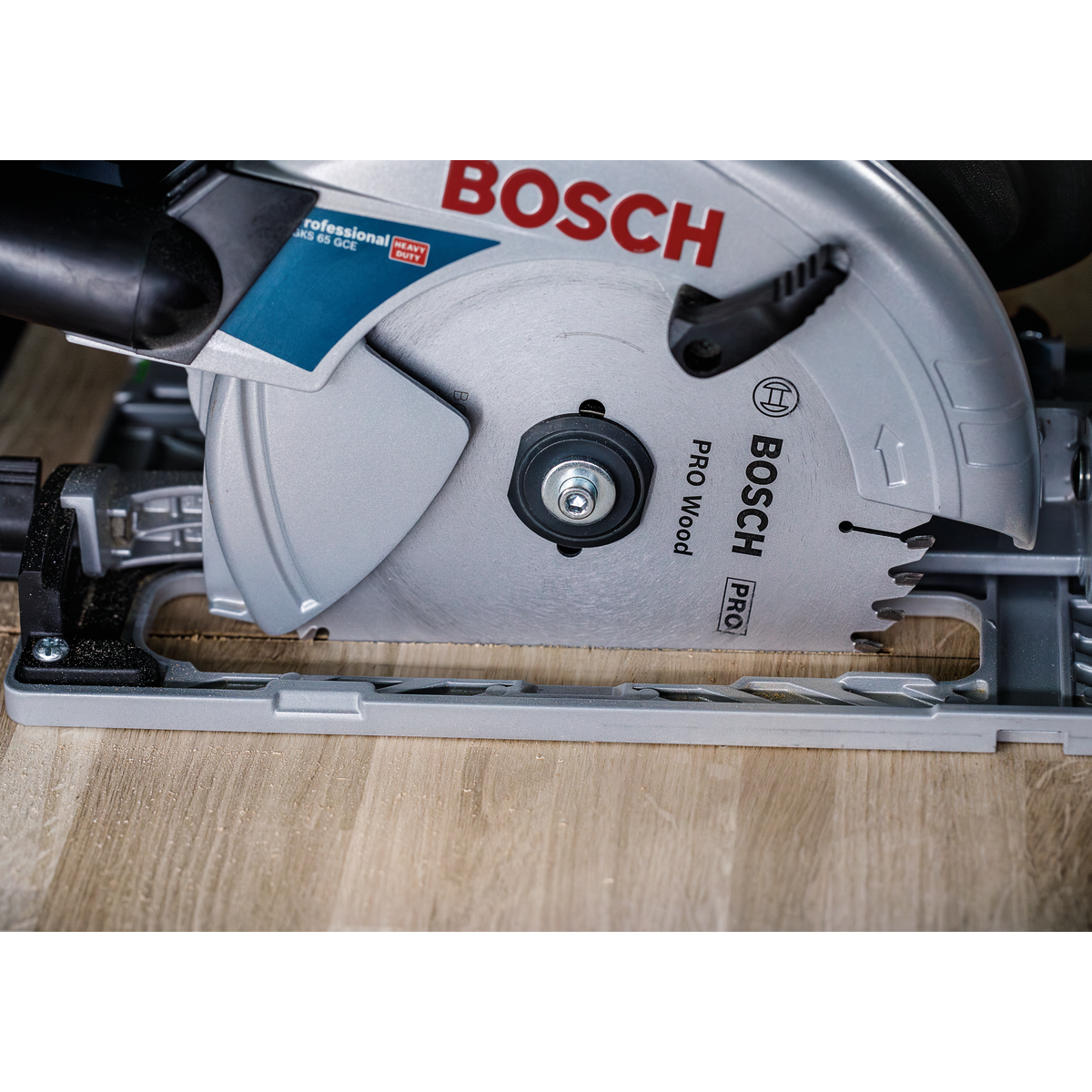 Bosch PRO Wood Circular Saw Blade, 235 x 2.5 x 25 mm 2608640885 5 - Power Tool Services