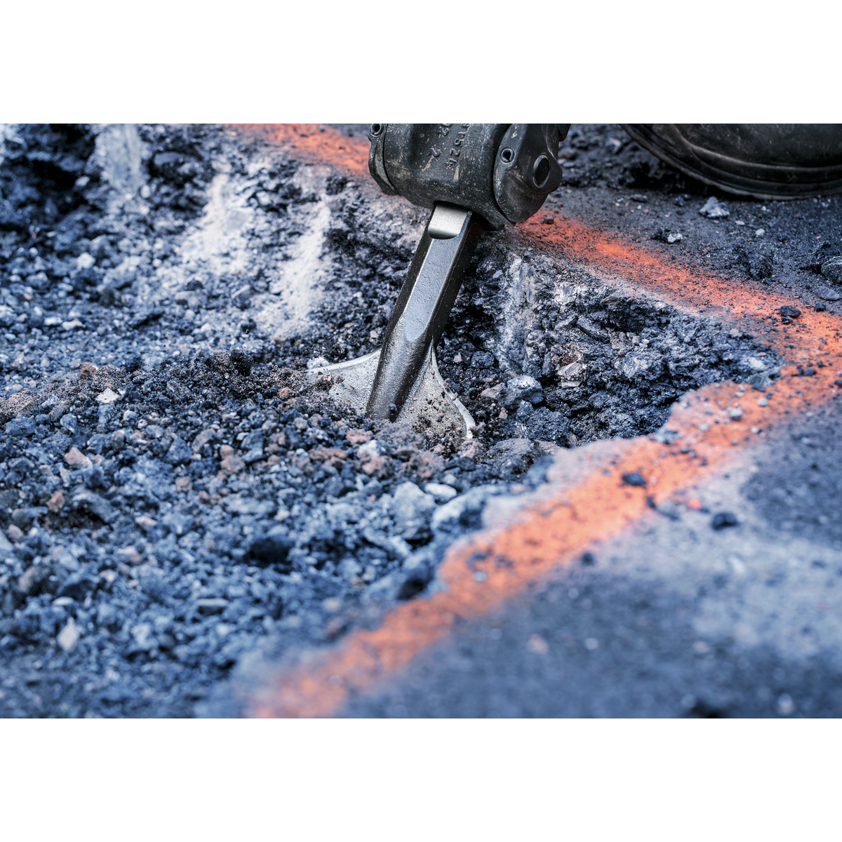 Bosch PRO HEX 28-4C Spade Chisel Rounded, 135 x 400 mm 1618662000 11 - Power Tool Services