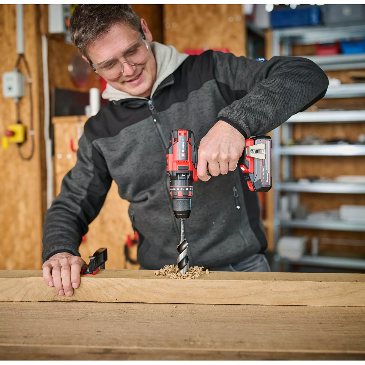 Einhell Cordless Impact Drill TE-CD 18/44 Li-i (1x2,5Ah)