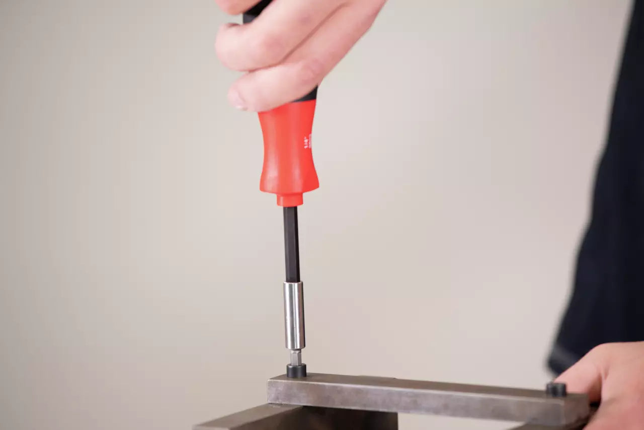 Wiha Screwdriver with LiftUp 25 magnetic bit magazine 38605 4 - Power Tool Services