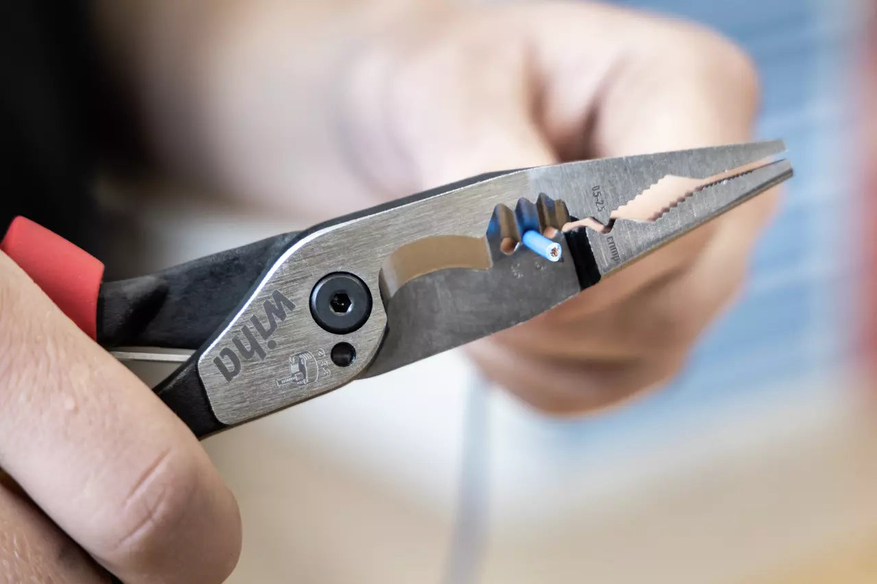 Wiha Multifunctional pliers 8 in 1 Industrial electric 45705 4 - Power Tool Services