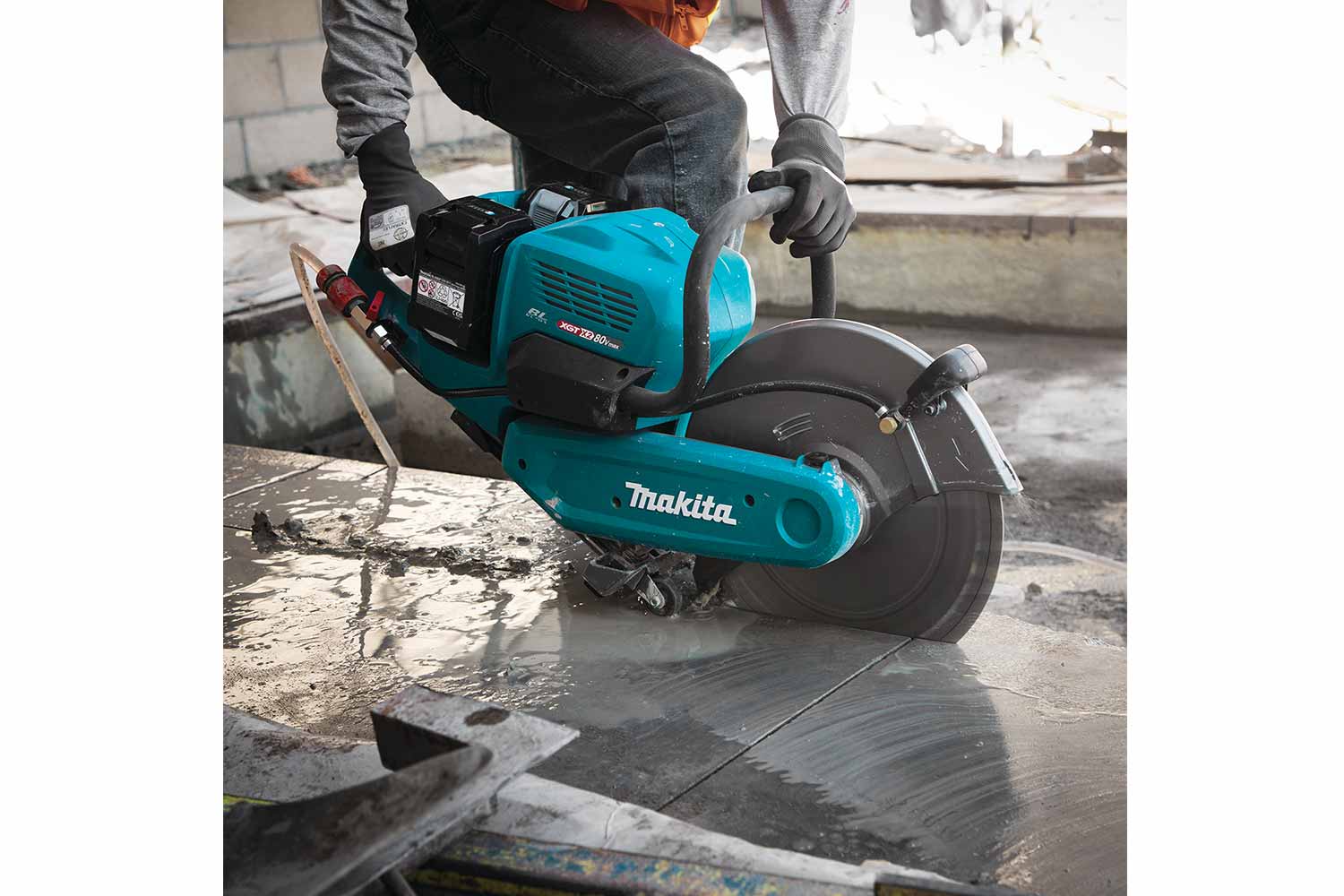 Makita 80V Max XGT Cordless Power Cutter CE001GZ 7 - Power Tool Services