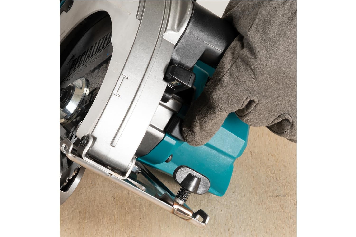Makita 40V XGT Cordless Metal Cutter CS002GZ 9 - Power Tool Services