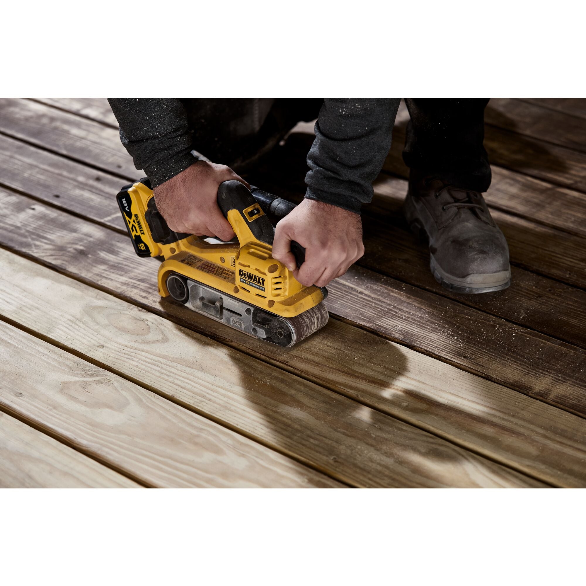 Dewalt 18V XR Brushless Belt Sander DCW220P2-QW 7 - Power Tool Services