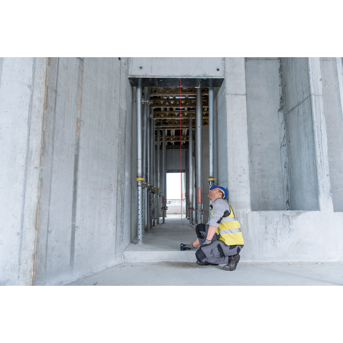 Bosch Professional Laser Measure GLM 50-21 06010753K0 10 - Power Tool Services