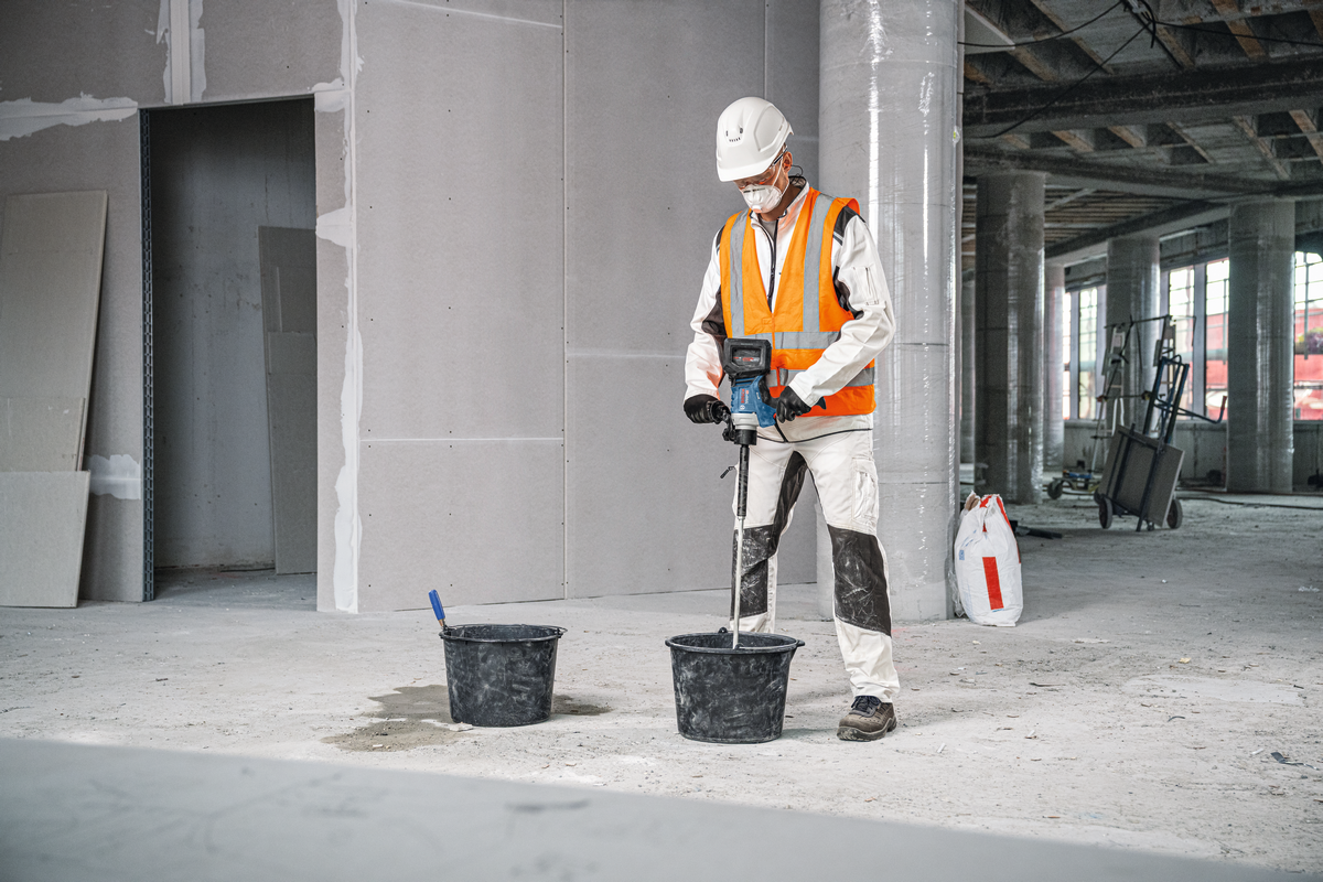 Bosch Professional Cordless Mixer GRW 18V-120 06011C2080 6 - Power Tool Services