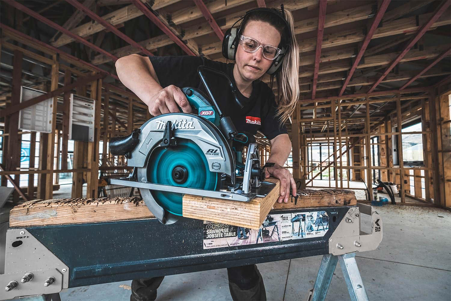 Makita 40V XGT Cordless 185mm Circular Saw HS003GZ 4 - Power Tool Services