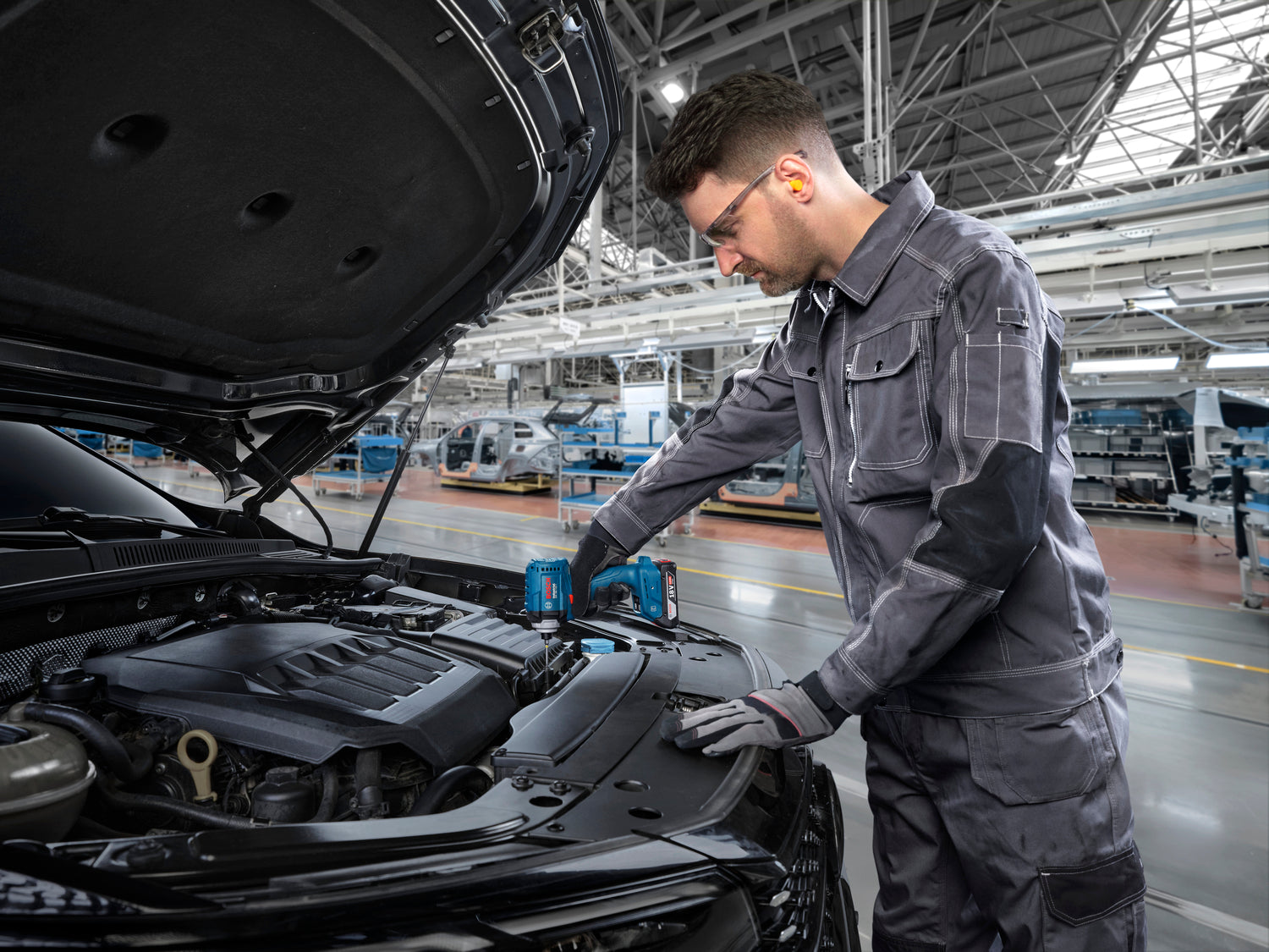 Bosch Professional Cordless Industrial Impact Wrench IDS 18V-125T (Solo) 06019P8000