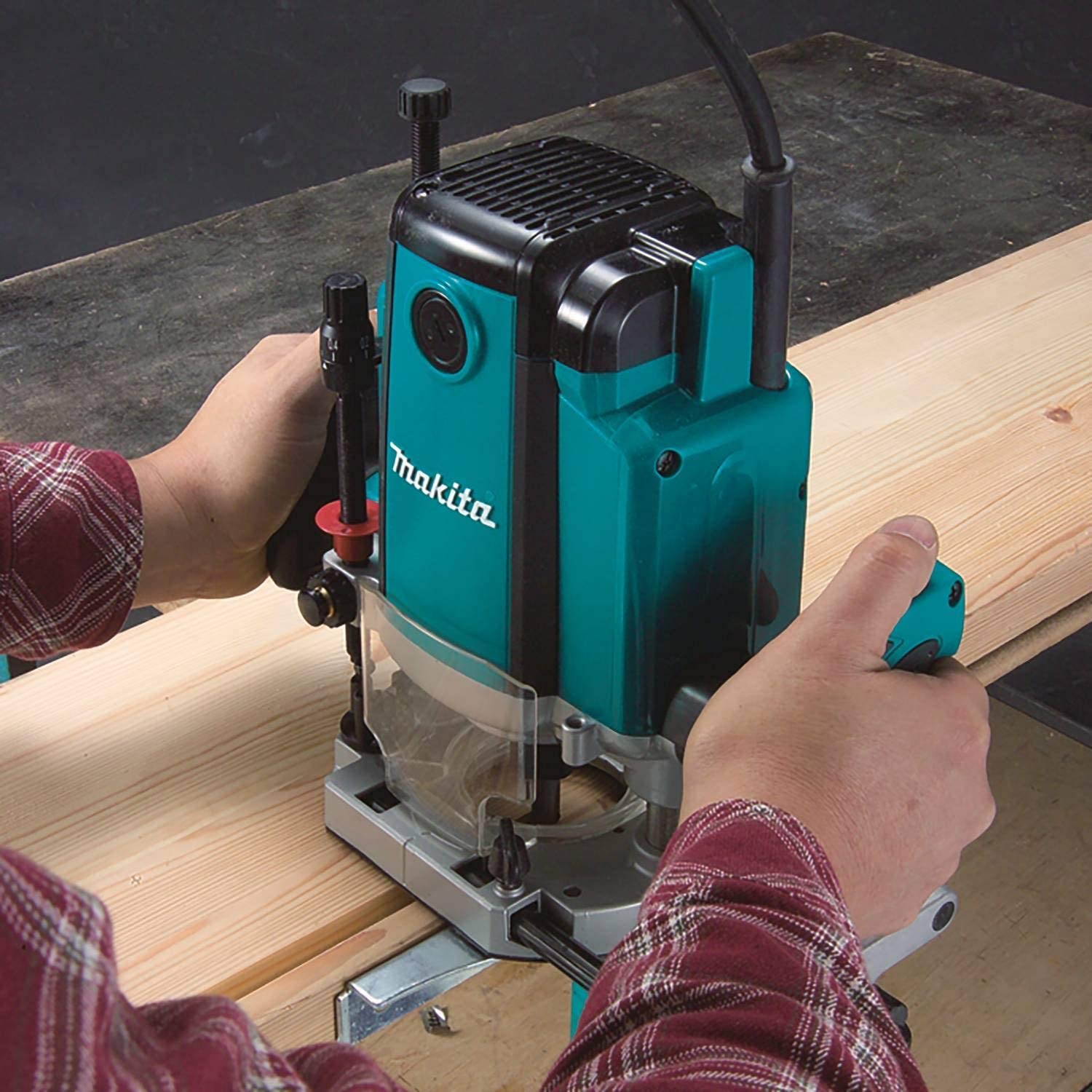 Makita 12.7mm Plunge Router RP1800X Power Tool Services