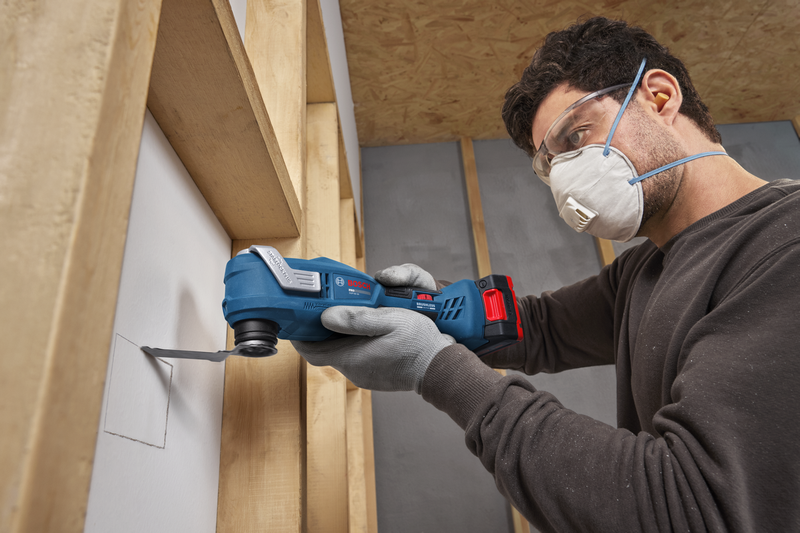 Bosch Professional Cordless Multi-Cutter GOP 18V-30 (Solo) 06018G3080 - Power Tool Services