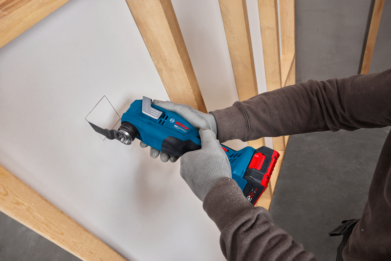 Bosch Professional Cordless Multi-Cutter GOP 18V-30 (Solo) 06018G3080 - Power Tool Services
