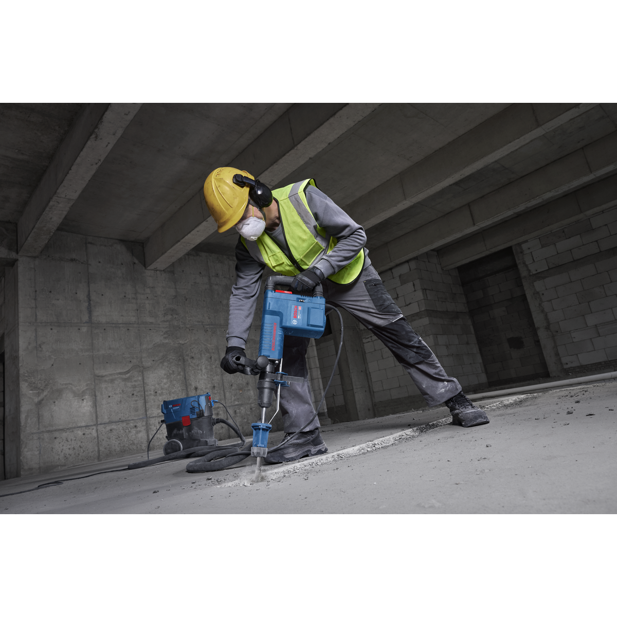 Bosch Professional Demolition Hammer with SDS max GSH11EV 06113160K0 5 - Power Tool Services