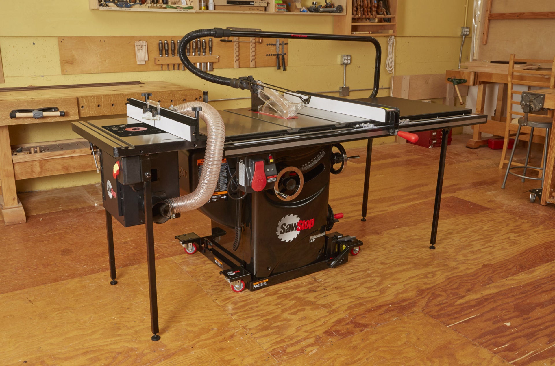 SawStop 27″ In-Line Router Table RT-TGP 6 - Power Tool Services
