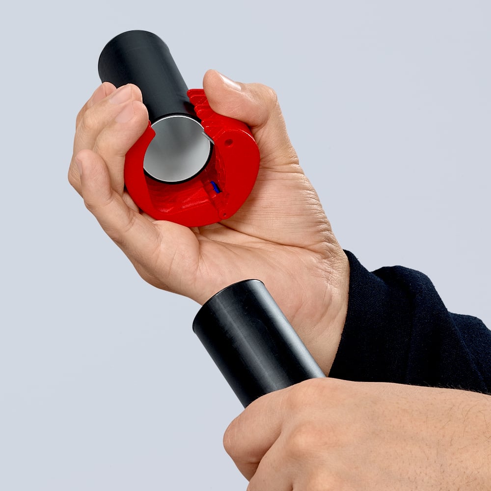 KNIPEX BiX Cutter for plastic pipes and sealing sleeves 90 22 10 BK 18 - Power Tool Services