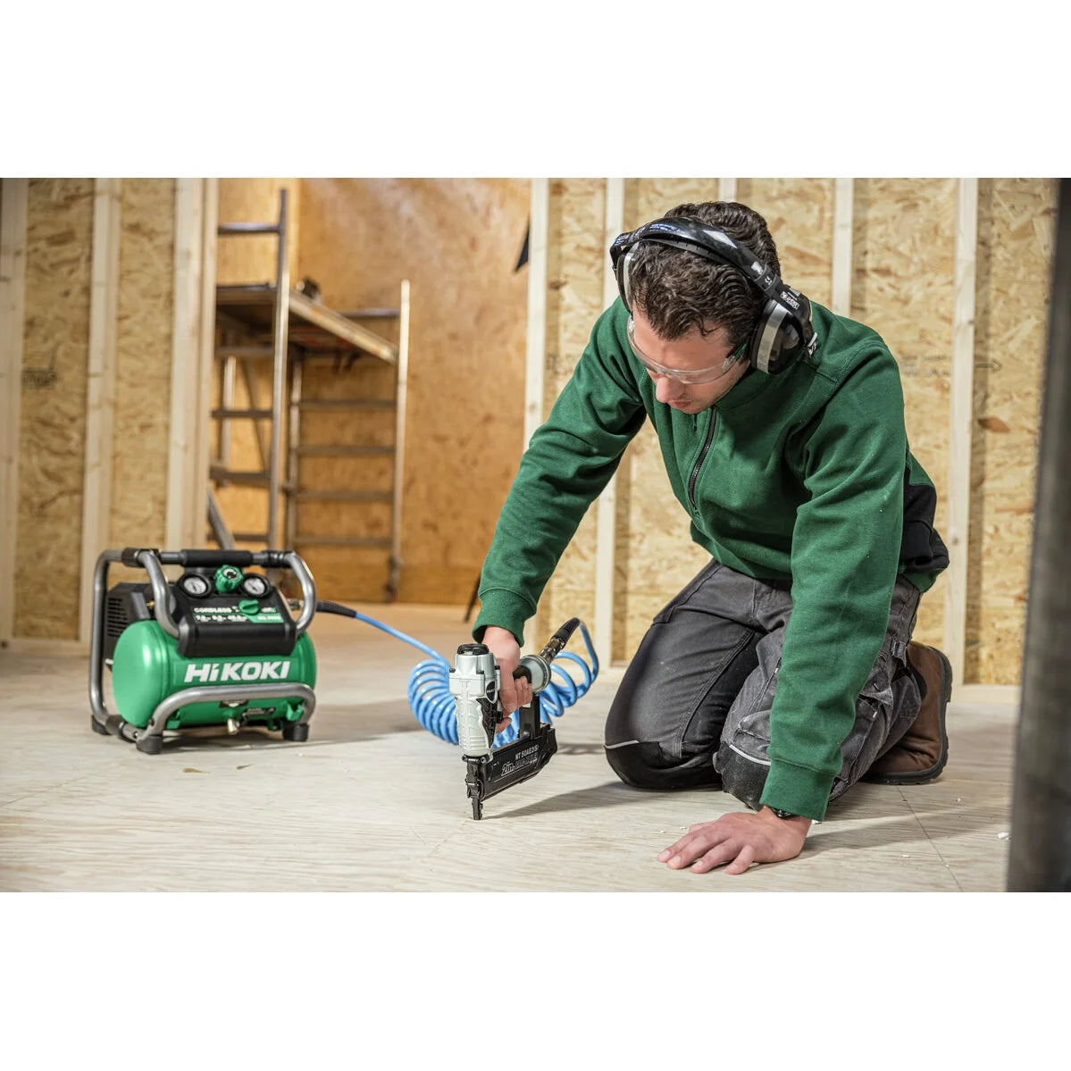 トコ Hikoki 36v Cordless Air Compressor EC36DA Basic