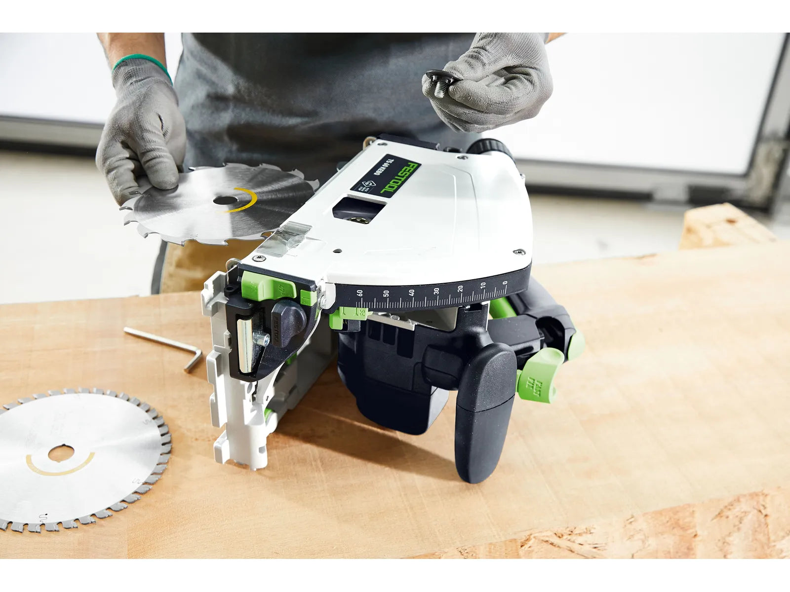 Festool Plunge Cutting Saw TS 60 KEBQ-Plus-FS 577417 4 - Power Tool Services