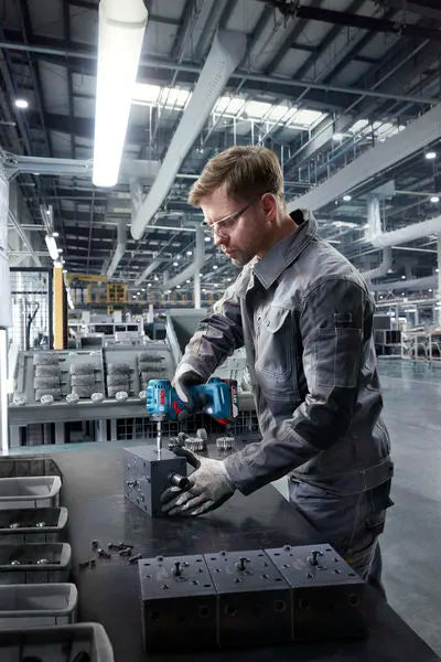 Bosch Industrial Cordless Screw Driver ISR 18V-30 PHX 06019M7120 8 - Power Tool Services