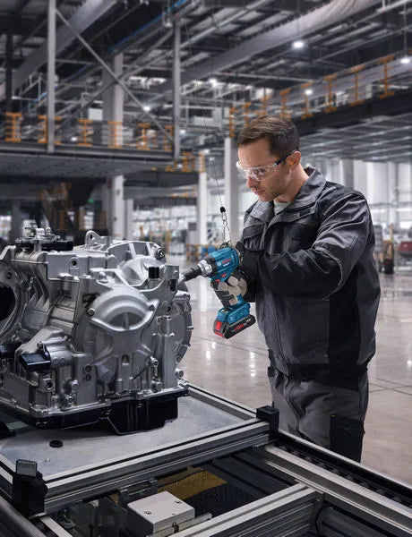 Bosch Impact Wrench IDS 18V-200T 06019N0020 5 - Power Tool Services