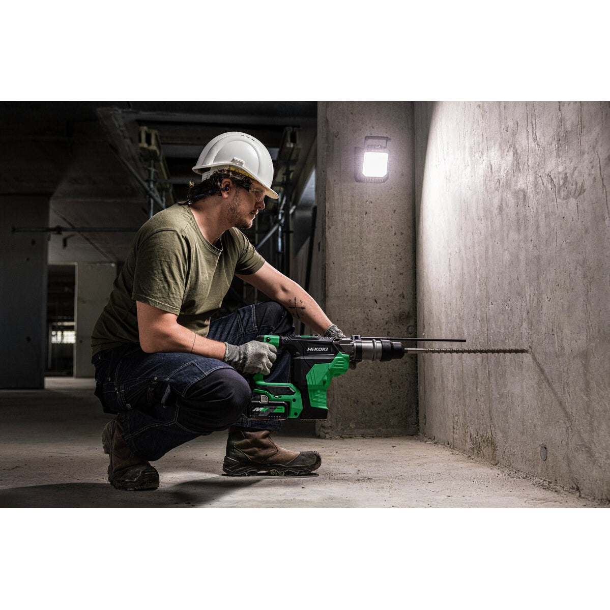 Hikoki 18v Cordless Portable Lamp UB18DC Basic 5 - Power Tool Services